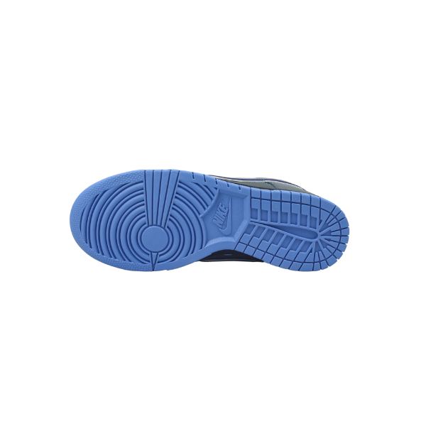 Nike SB Dunk Low "Blue Lobster"