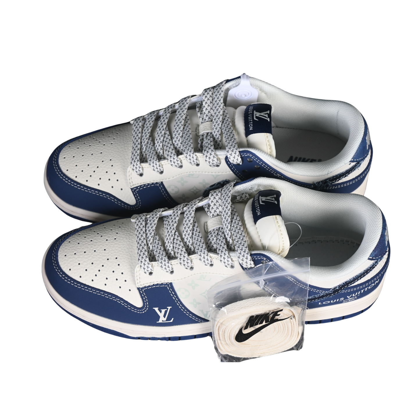 Nike SB Dunk Low "Louis Vuitton"