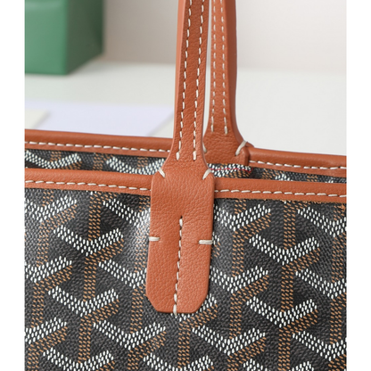 Goyard women bag