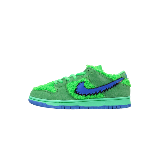 Nike SB Dunk Low x Grateful Dead