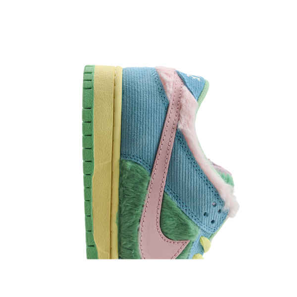 Nike SB Dunk Low