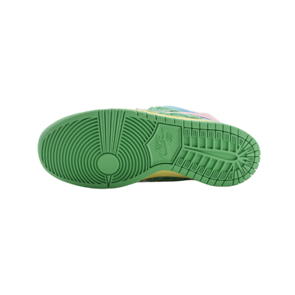 Nike SB Dunk Low